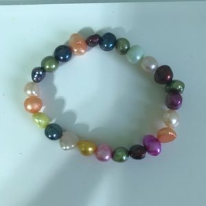 Colored “pearl” bracelet